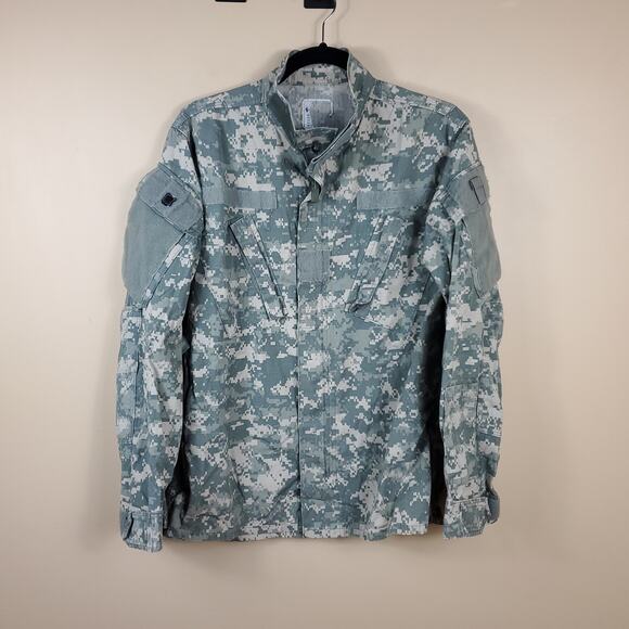 Army Combat Uniform Coat in Digital Camo Size S - Picture 1 of 11